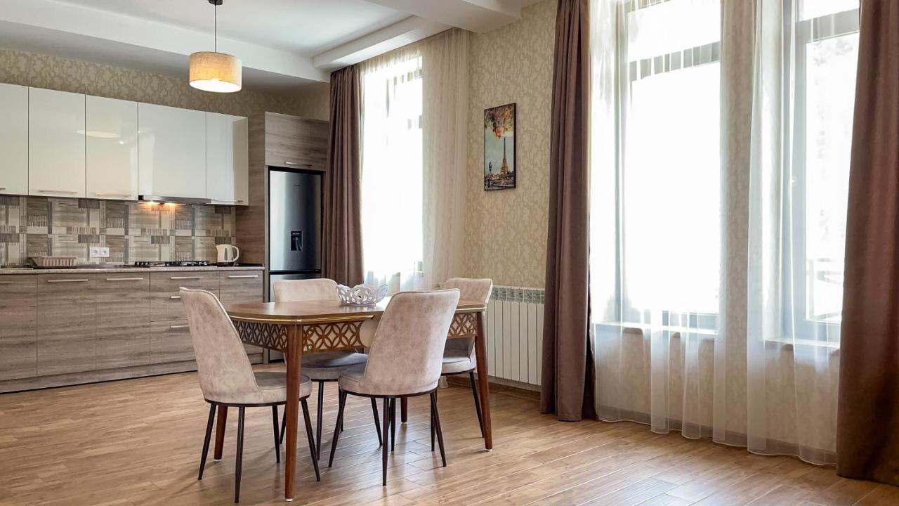 Dani Lux Apartman Bakuriani Kültér fotó